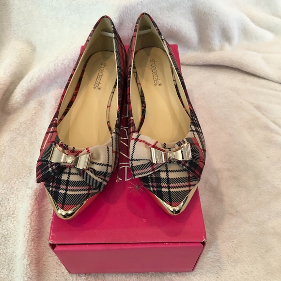 BRAND NEW Plaid Shoedazzle Flats - Picture 3 of 7